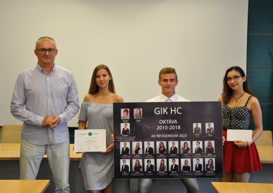 Najkrajšie maturitné tablo - víťazi Najkrajšie maturitné tablo - víťazi